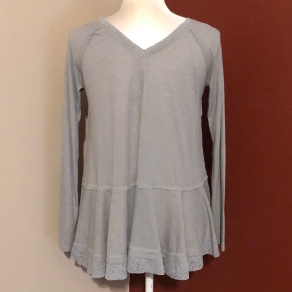 ⭐️ Chelsea & Violet Ribbed Peplum Top - Picture 5 of 8